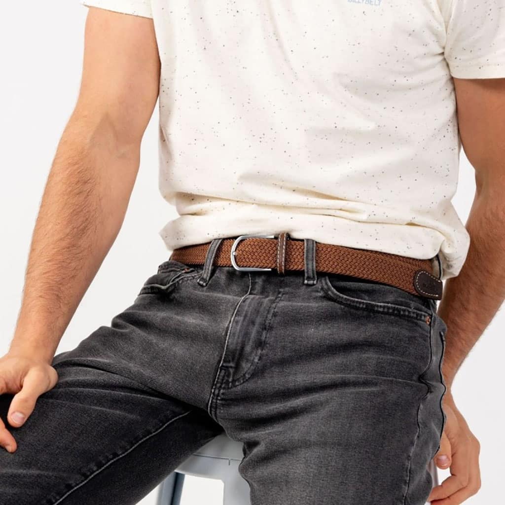 Une ceinture élastique tressée marron camel Billybelt, vue de face