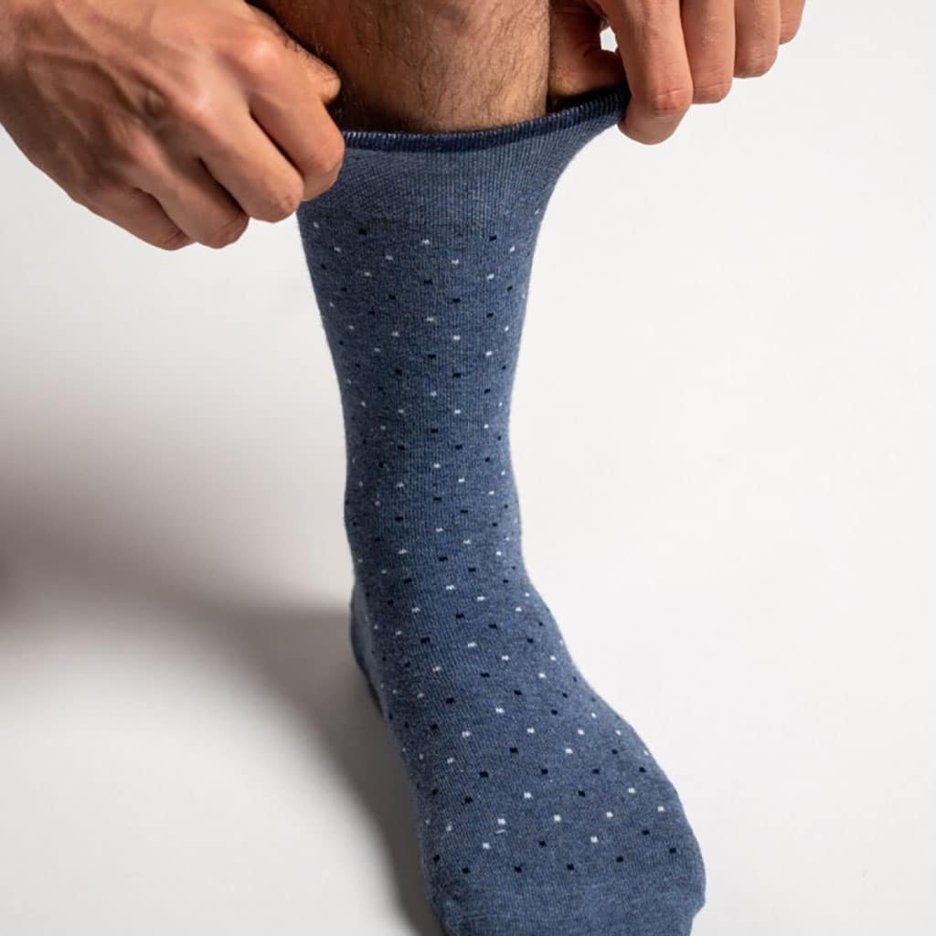 une paire de chaussettes en coton peigné "square snow" Billybelt, vue de face sur fond blanc
