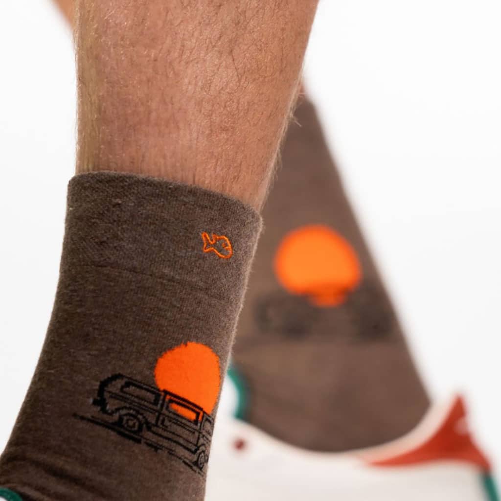une paire de chaussette en coton peigné "Van trip" Billybelt, vue de derrière sur fond blanc