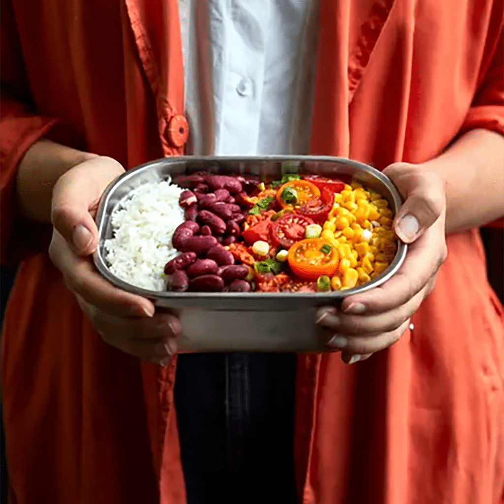 une boîte repas 1.2L acier inoxydable Black+Blum, utilisée