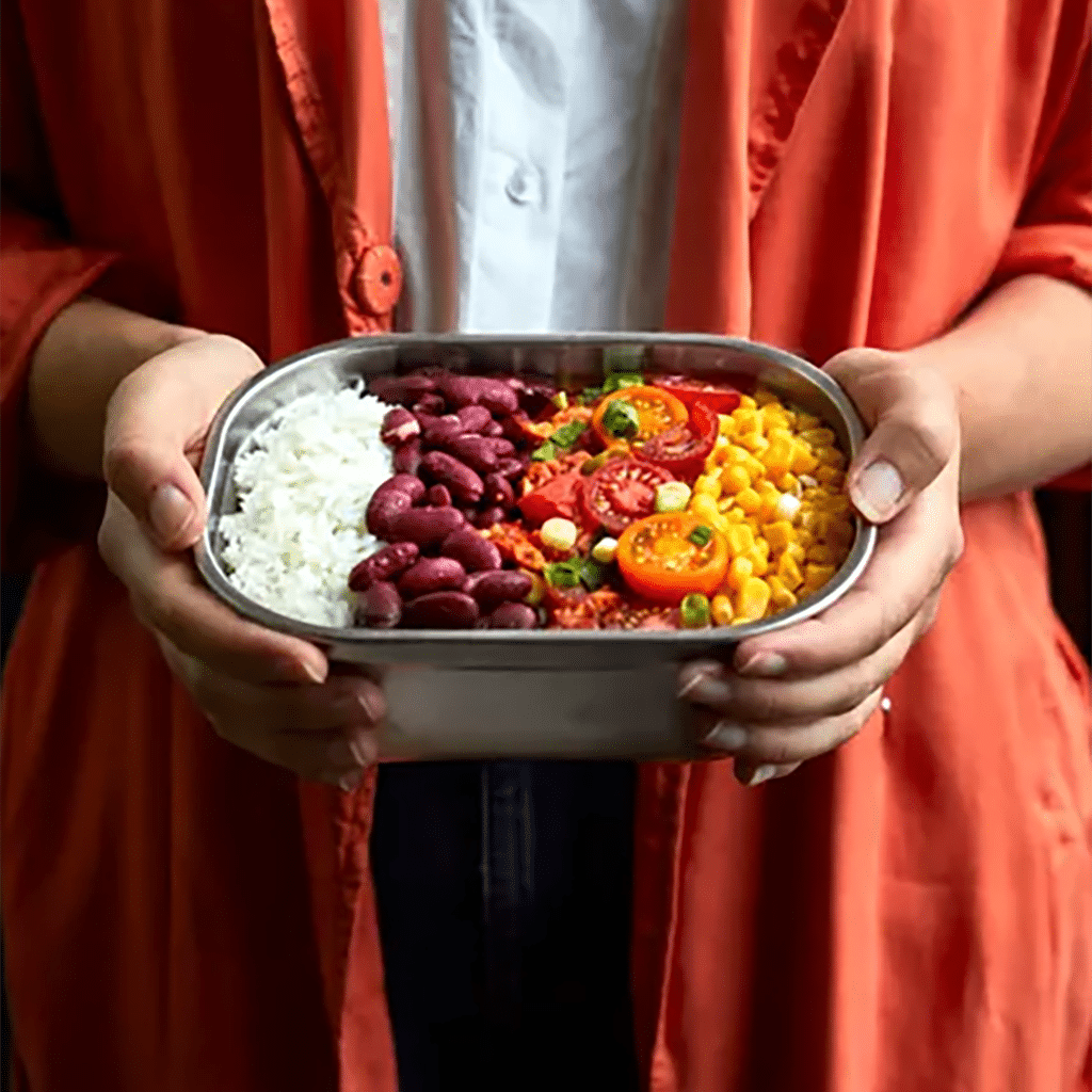 une boîte repas 900ml acier inoxydable Black+Blum, utilisée