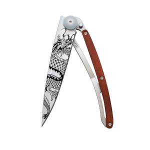 Couteau de poche titane 37g - Bois corail - Dragon chinois, Deejo, vue de face sur fond blanc