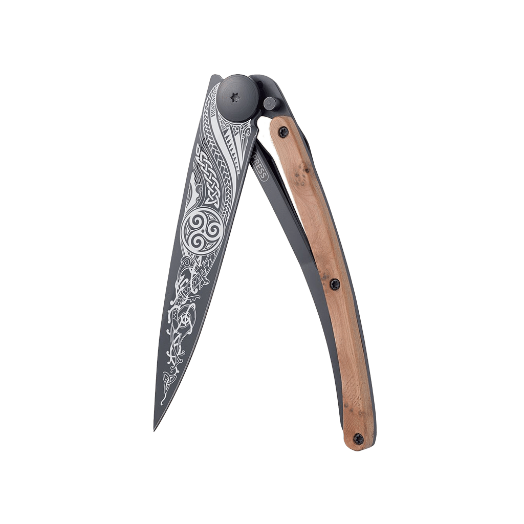 Couteau de poche titane 37g - Genévrier - Celte, Deejo, vue de face sur fond blanc