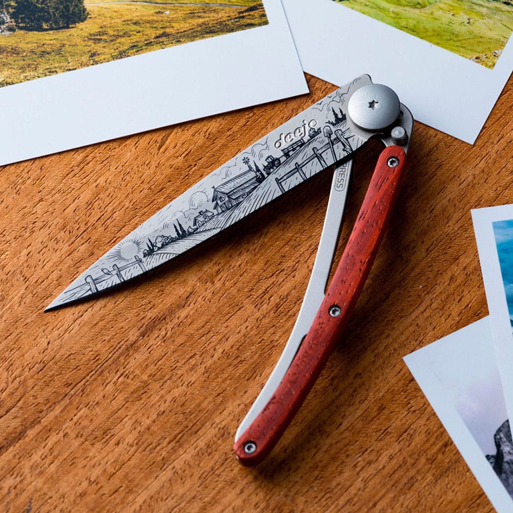 Couteau de poche titane 37g - Bois corail - A la Ferme, Deejo, vue de face