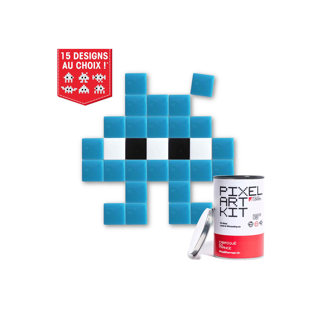 Tiny Bleu Clair - Kit DIY Pixel Art, Kubbick, vue de face sur fond blanc