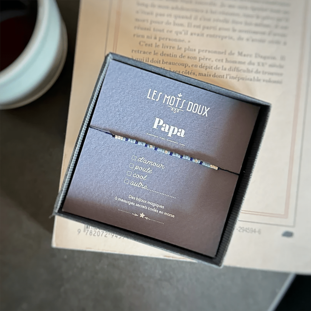 Bracelet “Papa” en Morse – Un Message Unique et Touchant, Les Mots Doux. Vu de face
