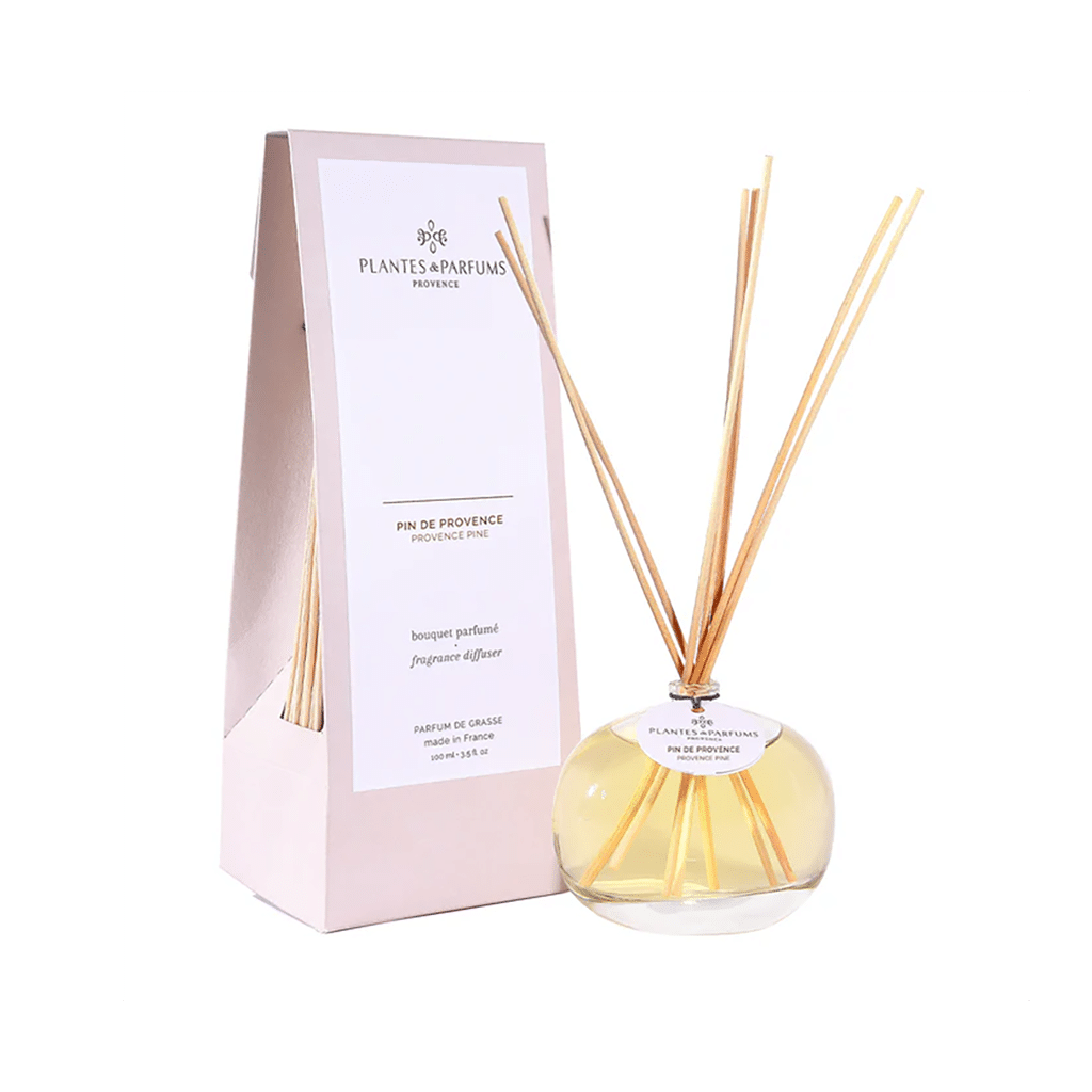 un bouquet parfumé pin de Provence Plantes&Parfums, vue de face sur fond blanc