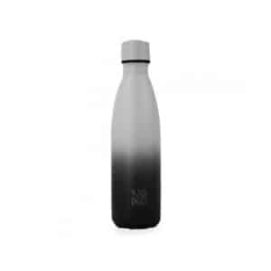 Une bouteille sorbet reglisse 500 ml Yoko, vue de face sur fond blanc