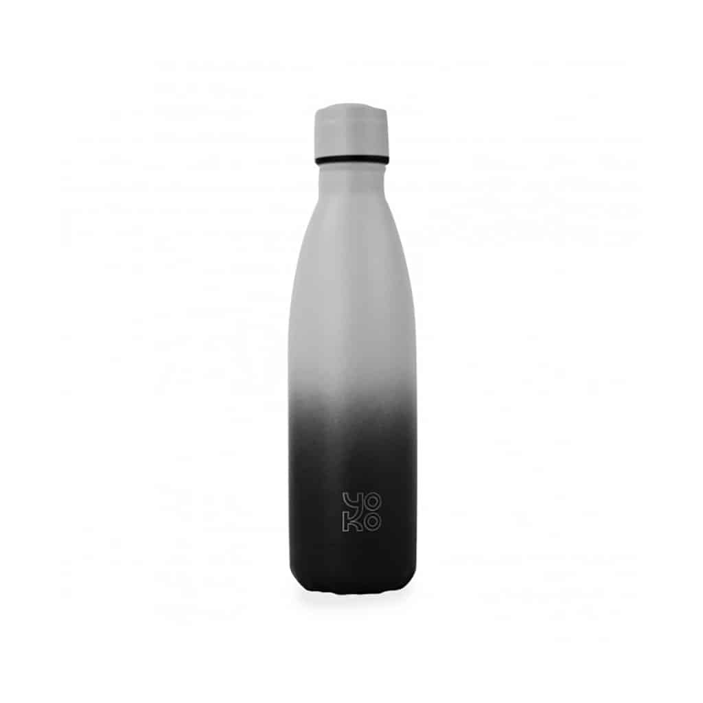 Une bouteille sorbet reglisse 500 ml Yoko, vue de face sur fond blanc