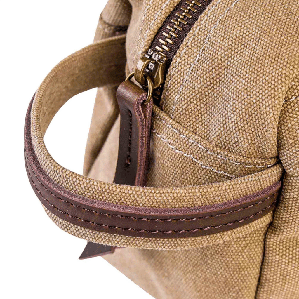 Une trousse "varenne" jaune ZEDE, zoom sur le tissu