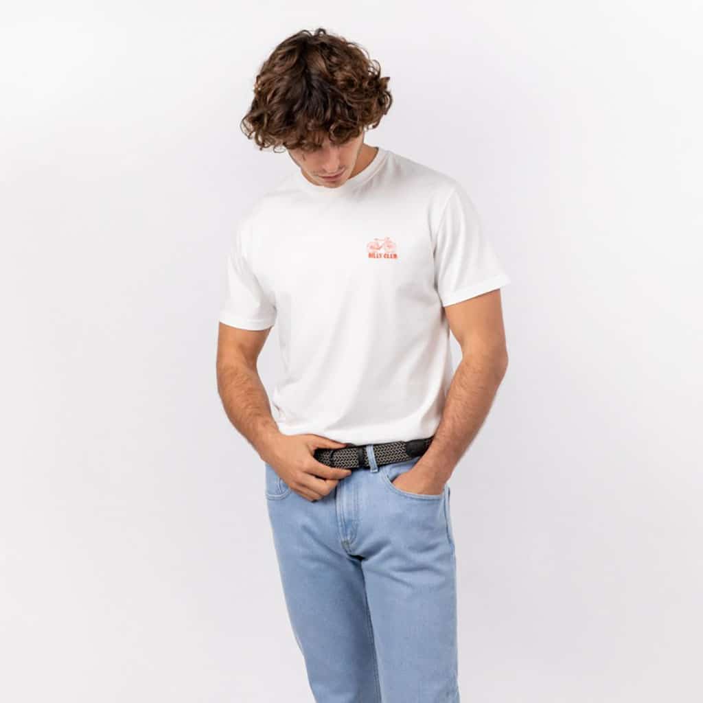 Une ceinture tressé élastique "Haka" Billybelt, ambiance porté