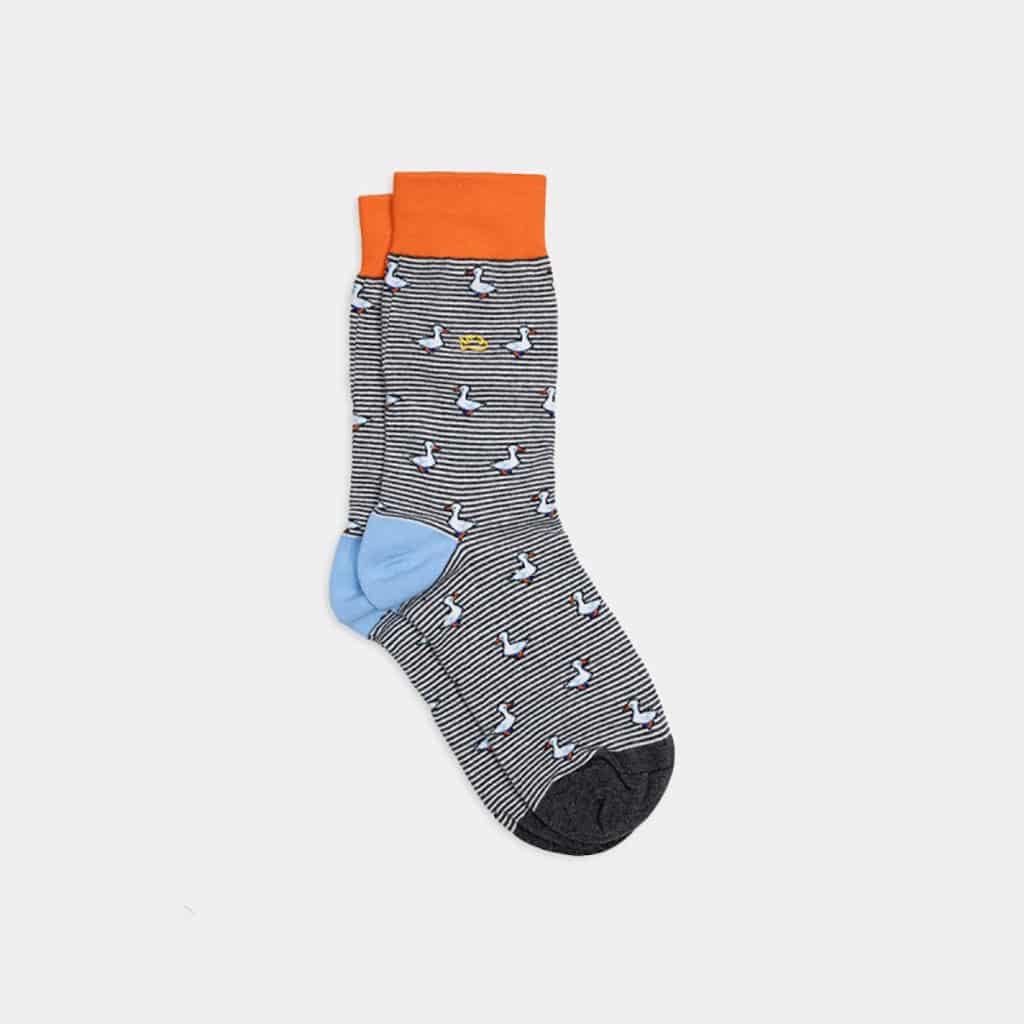 Une paire de chaussettes en coton peigne animaux oie Billybelt, vue de face sur fond blanc