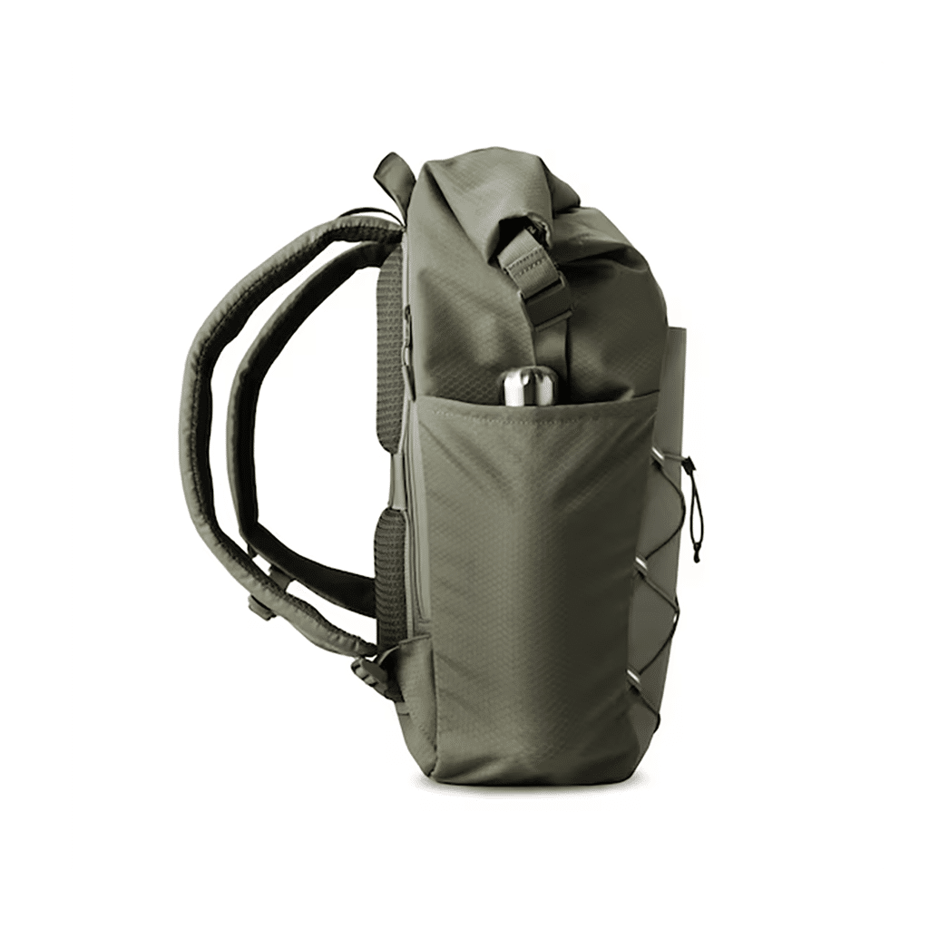 un sac à dos Yoho forest green Kapten & Son, vue de côté sur fond blanc