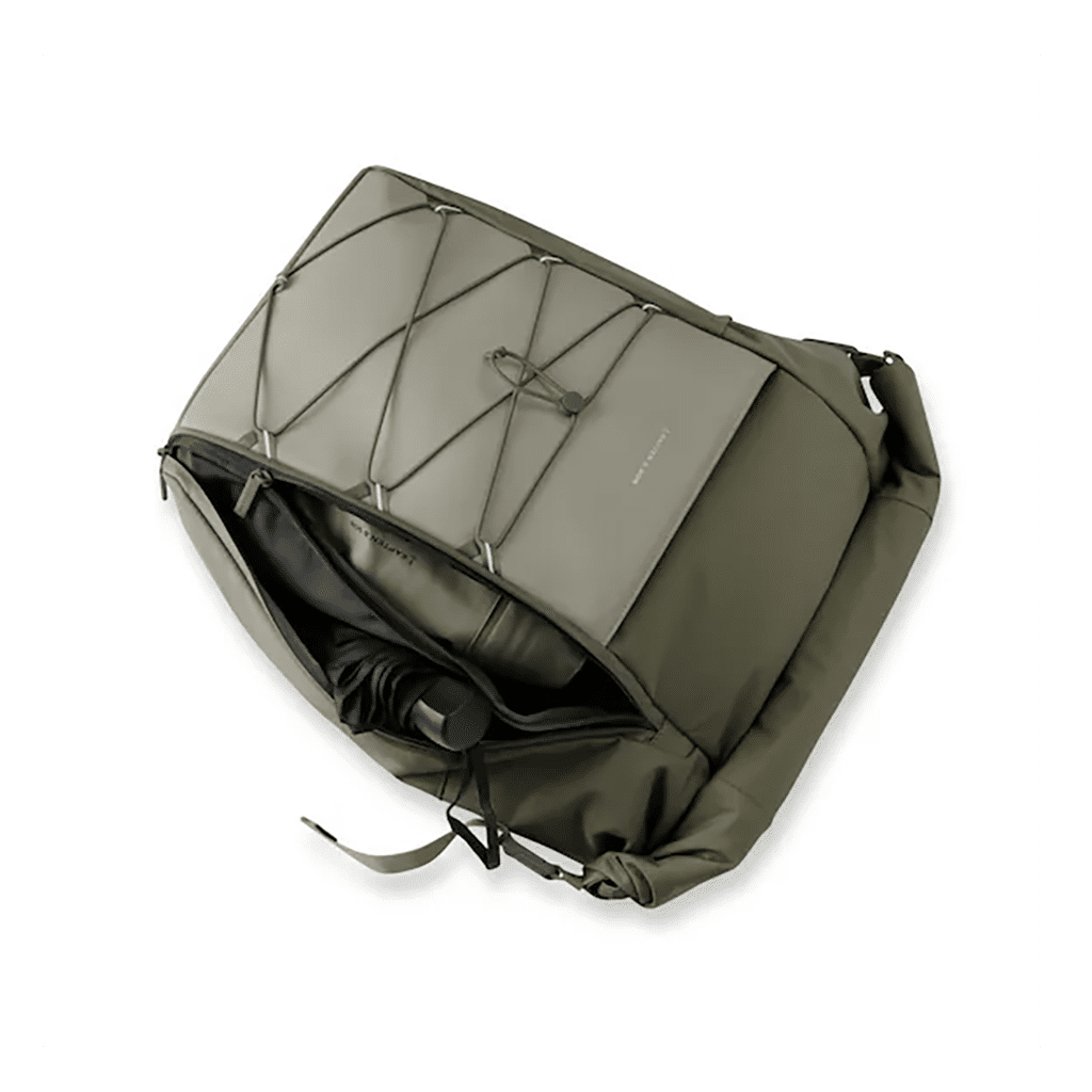 un sac à dos Yoho forest green Kapten & Son, vue du dessus sur fond blanc