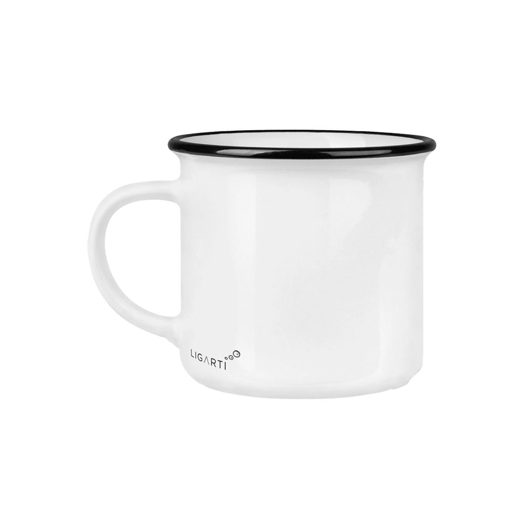 un mug en céramique hippocampe Ligarti, vue de derrière sur fond blanc