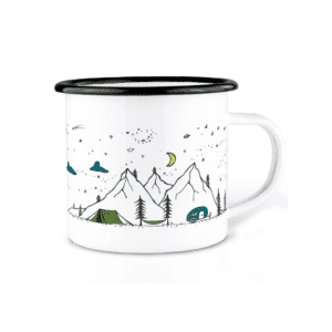 un mug en émail camping life Ligarti, vue de face sur fond blanc