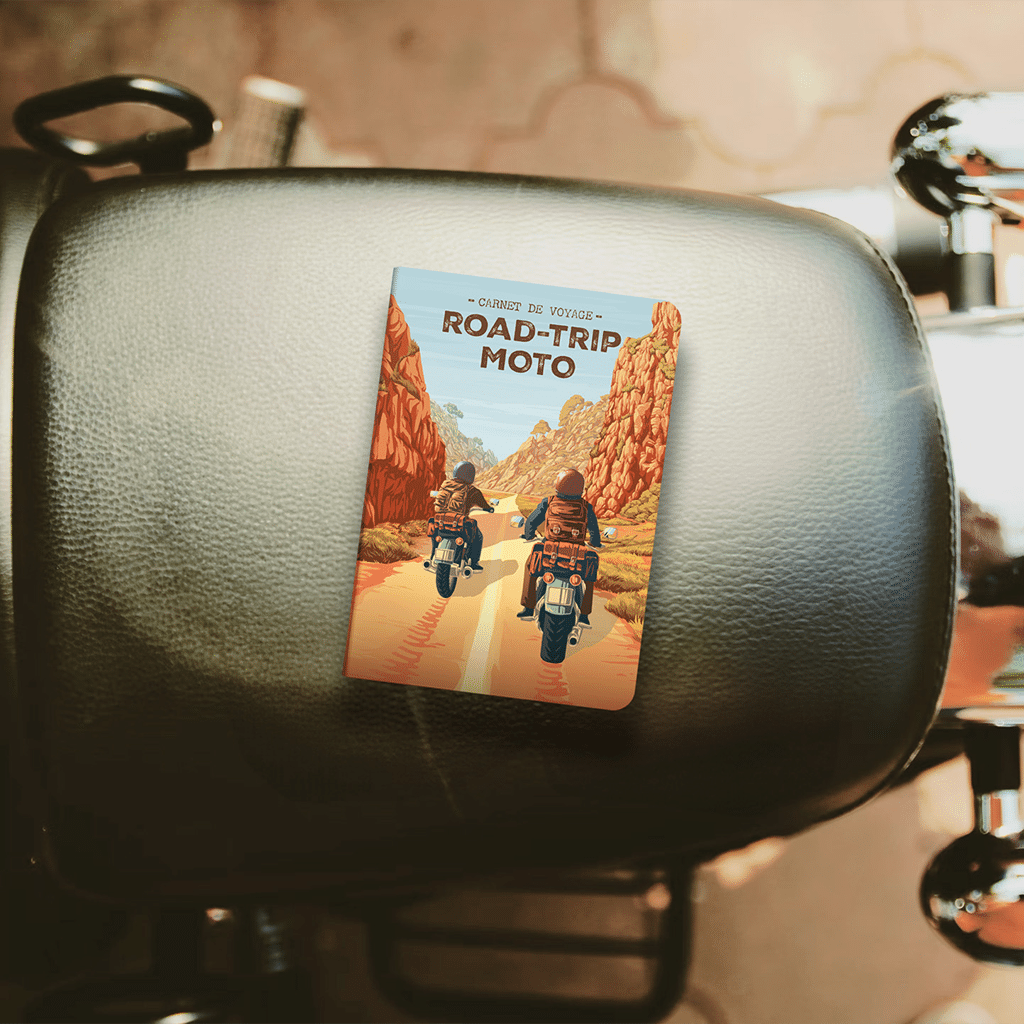 Carnet de Voyages Road Trip Moto : Votre Compagnon de Route, Aventura Edition, vue de face