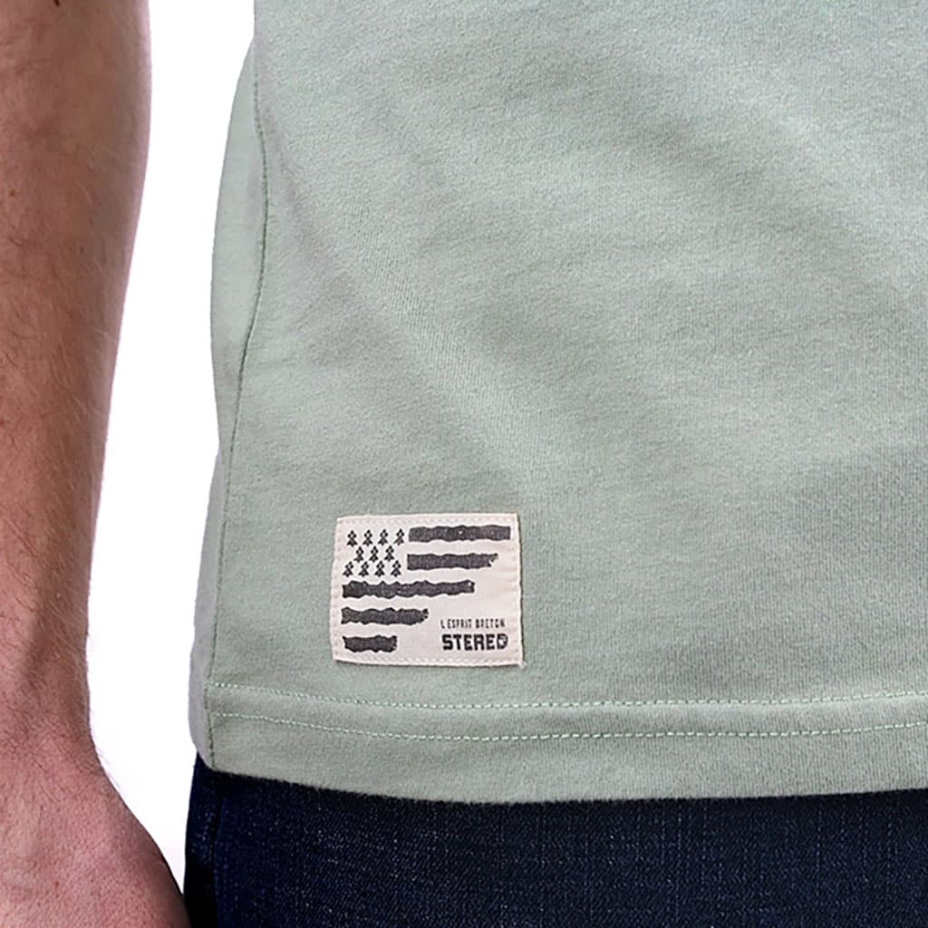 T-shirt Garde-Côte Olive : Élégance et confort au quotidien, Stered, zoom sur le motif