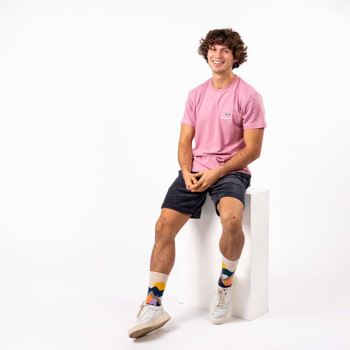 T-shirt 100% coton biologique Surfeur - Rose – Billybelt - Porté