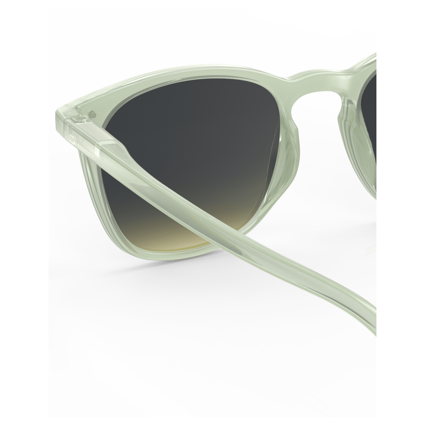 Lunettes de soleil #E - Quiet green, Izipizi, zoom