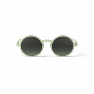 Lunettes de soleil #G dyed green, Izipizi, vues de face sur fond blanc
