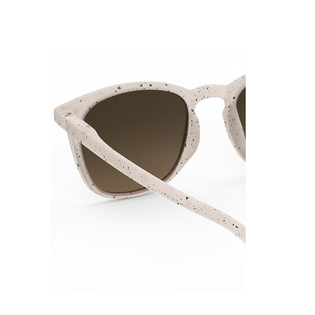 Lunettes de soleil #E - Ceramic beige, Izipizi, zoom