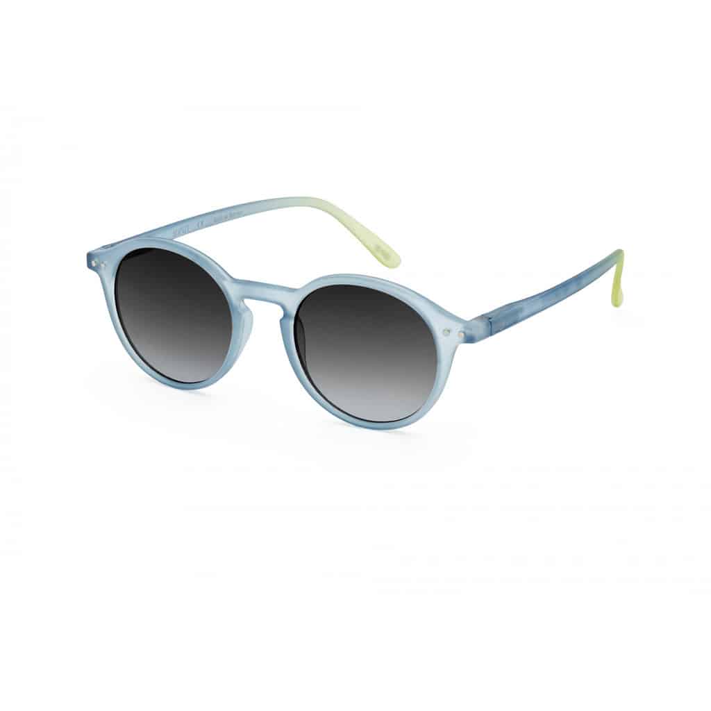 Lunettes de soleil #D - Bleu mirage, Izipizi, vues de côté sur fond blanc