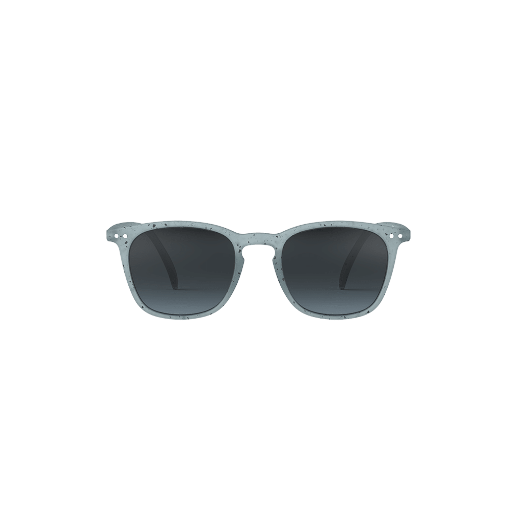 Lunettes de soleil #E - Washed denim, Izipizi, vues de face sur fond blanc