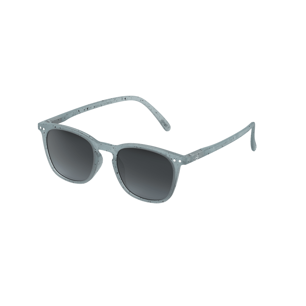 Lunettes de soleil #E - Washed denim, Izipizi, vues de côté sur fond blanc