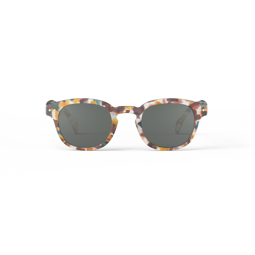 Lunettes de soleil #C - Écailles bleues, Izipizi, vues de face sur fond blanc