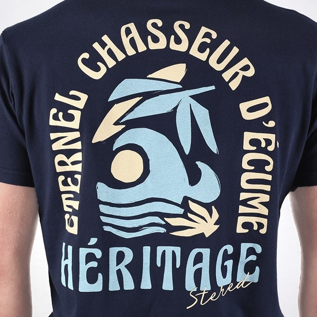 T-shirt Éternel bleu marine – Stered : Douceur et style intemporel - Zoom