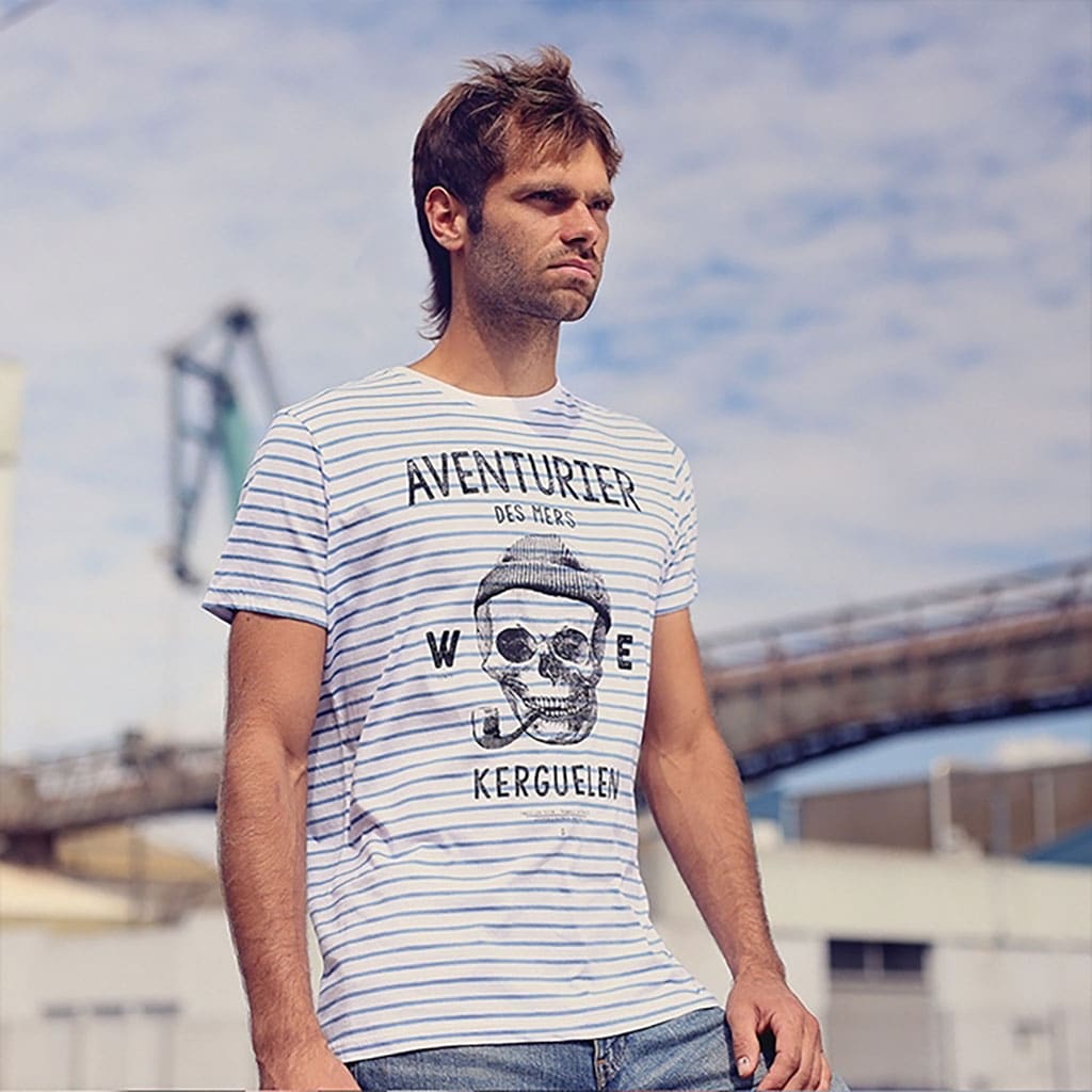 T-shirt marinière Aventurier de mers : Confort et Style, Stered, porté