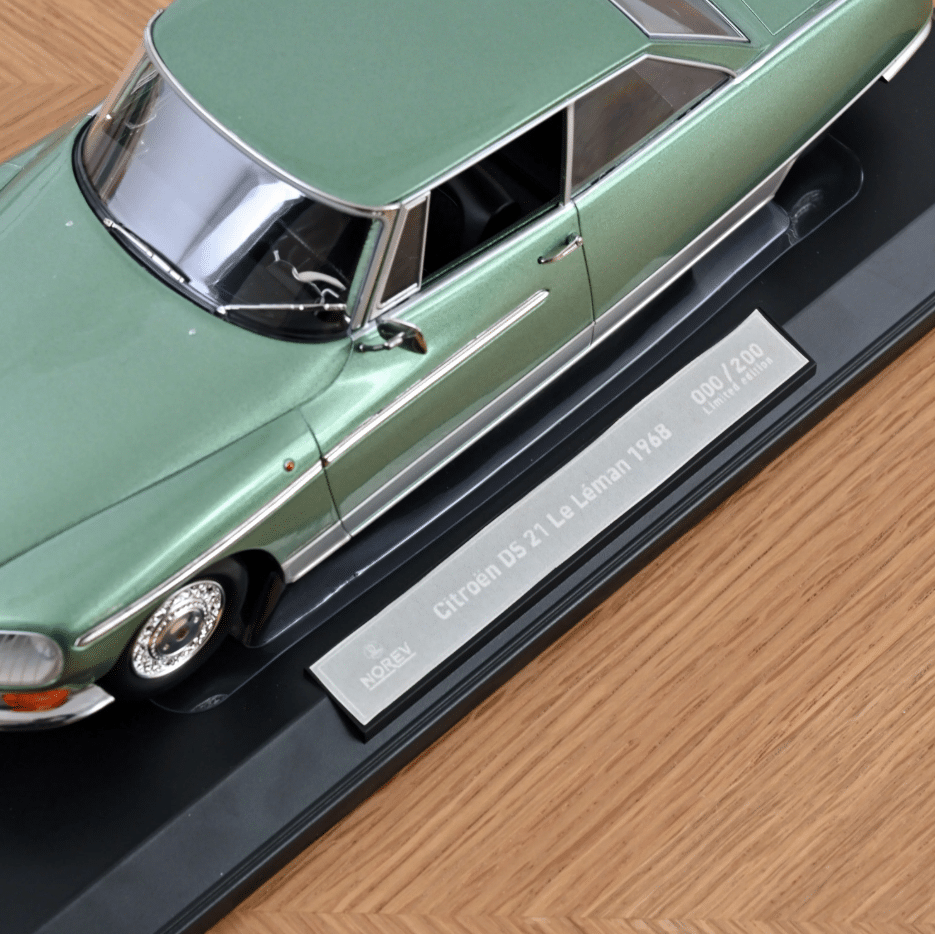 Citroën DS 21 Le Léman - 1/18 - Vert métal - Norev