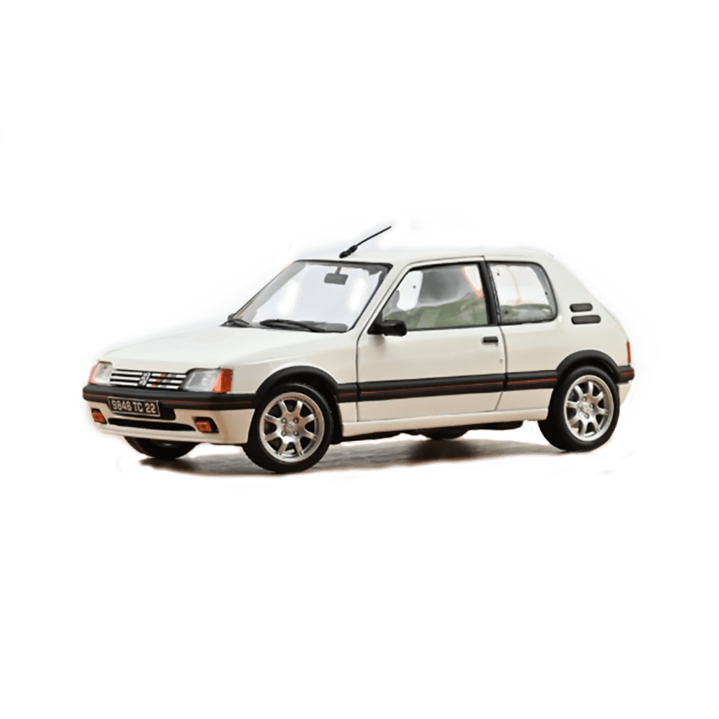 Voiture minimaliste 1/18 Peugeot 205 GTi 1.9 - Norev - Vue de face sur fond blanc