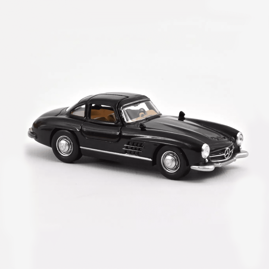 Voiture minimaliste 1/43 Mercedes Benz 300 SL 1954 - Noir - Norev - Vue de face sur fond blanc