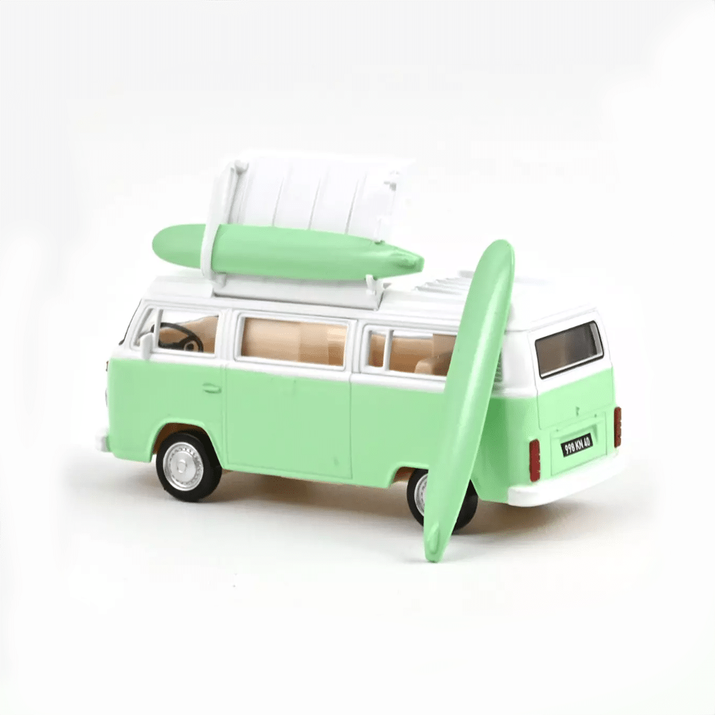Voiture minimaliste 1/43 - VW Combi T2 Van Vert  - Norev - Vue de derrière sur fond blanc