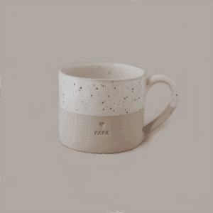 Tasse Papa - Eulenschnitt - Vue de face sur un fond beige