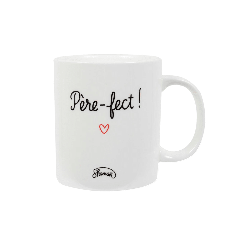 Mug "Père-fect" – La Chaise Longue - Vu de face sur fond blanc