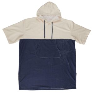 Poncho Surfing Namaste – La Chaise Longue - Vu de face sur fond blanc