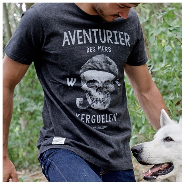 T-shirt Aventurier des Mers Anthracite - Stered : Confort et Style - Porté