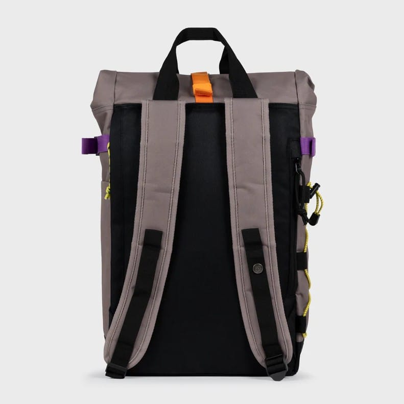 Sac à dos Roll-Top Taupe – 100 % Polyester Recyclé – Billybelt - Vu de dos sur fond blanc