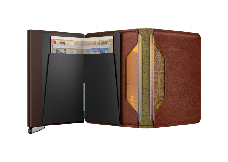 Premium Miniwallet Basco – Whiskey - Secrid - Vu ouvert sur fond blanc