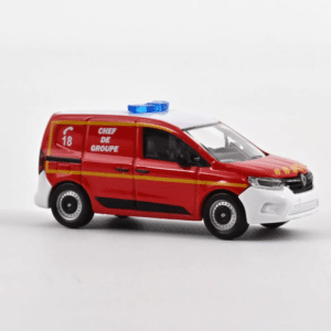 Voiture minimaliste 1/64 - Renault Kangoo - Pompier - Norev - vue de coté sir fond blanc